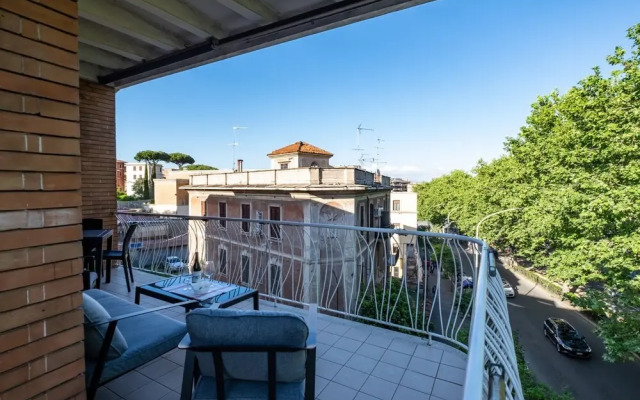 Your Trastevere Balcony