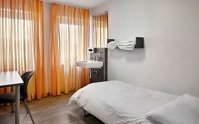 Simple by Hotel du Commerce