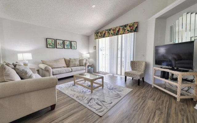 Sandra's Eagle Pointe Vacation Home