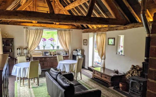 Worralls Grove Guest Farm House