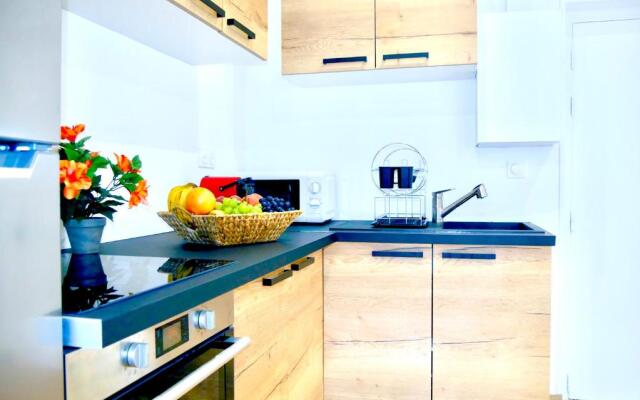 Oasis Au Coeur de Ville Sens (Adults Only)