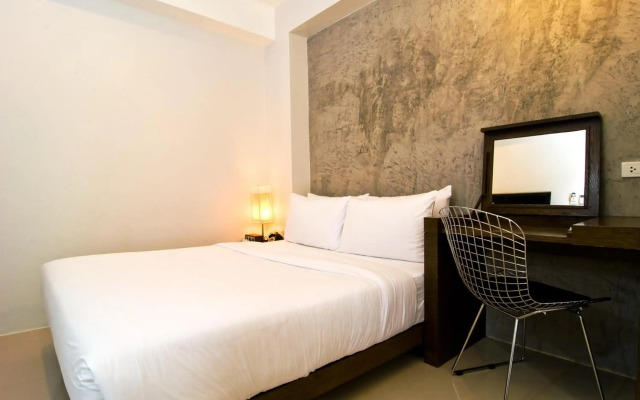 Lyric Hotel Paris