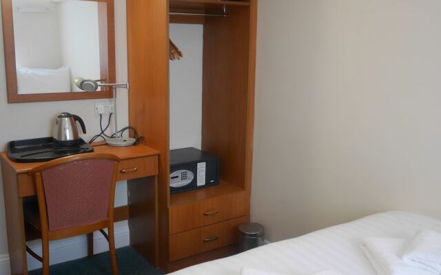 Shepiston Lodge (Heathrow)