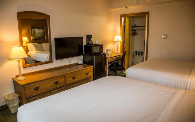 Baymont by Wyndham Fargo