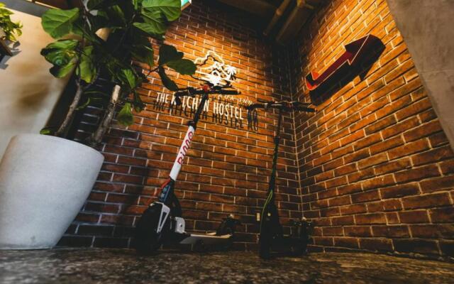 Kalakaua Inn The Kitchen Hostel Ao