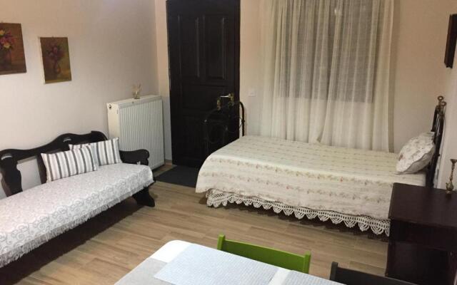 Genari Beach Apartments