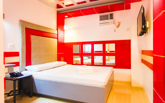 Hotel 99 Monumento Caloocan