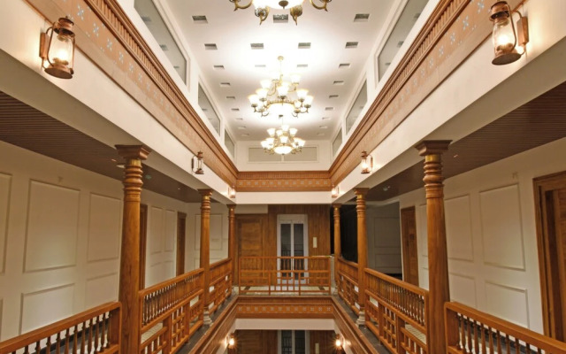 A K G Hotel