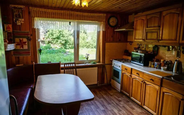Guest House Domik v sosnah