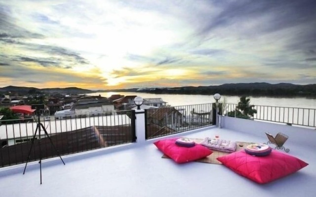 The Royal Chiangkhan Boutique Hotel
