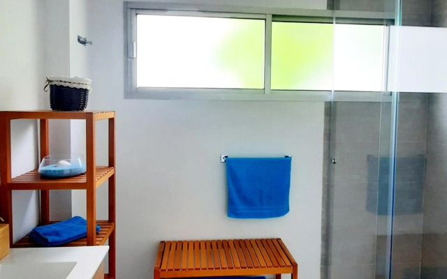 Piso céntrico, amplio, luminoso y familiar con garaje.