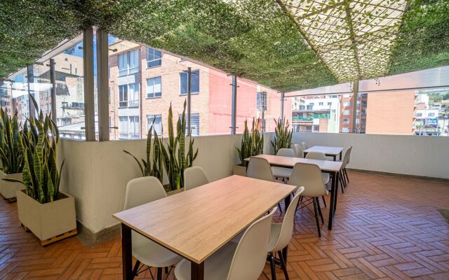 Icon 48 Studio 451 in Bogot