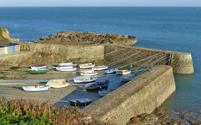 Holiday Home in Normandy Near Sandy Beaches