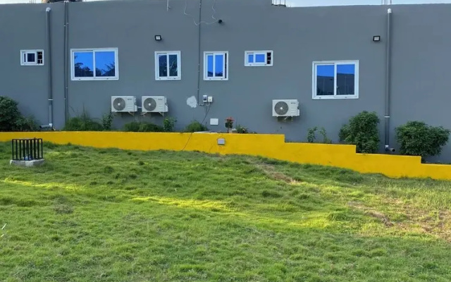 Louis Apartments
