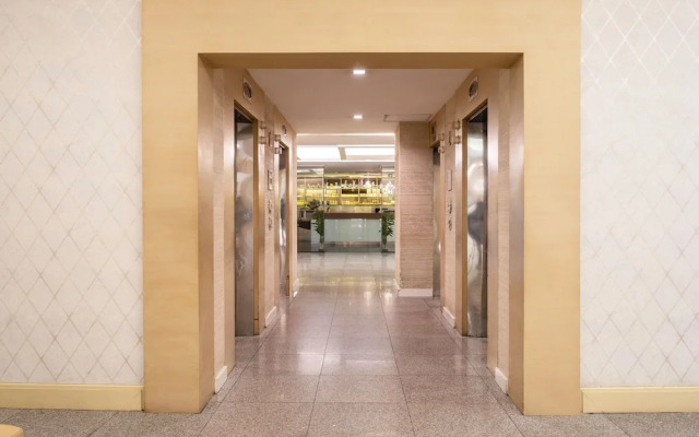 Baiyoke Suite Hostel