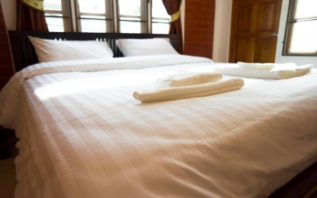 Royale Suites And Apartments By OYO Rooms