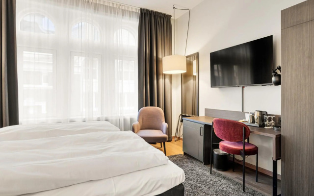 Clarion Hotel Admiral
