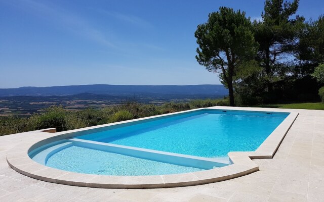 Captivating Home in Murs France With Private Swimming Pool