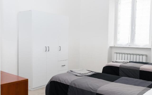 Cornigliano Apartment 2