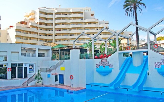 Apartment With one Bedroom in Benalmádena, With Wonderful sea View, Po