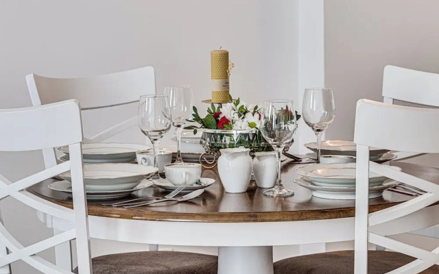 ARI Central Grand Apartments-Luxury Stay