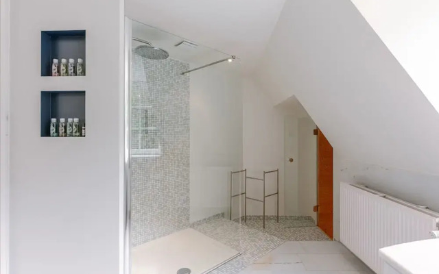 Unique and Very Exclusive Villa Gentbos With Stunning Garden