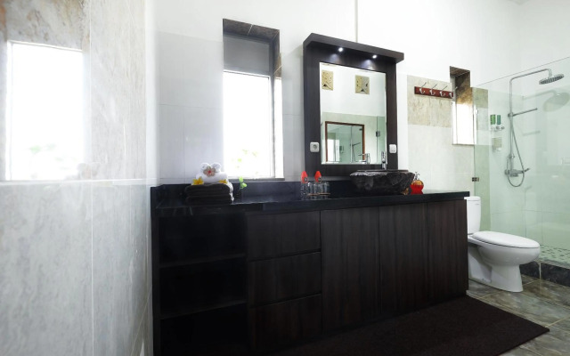 Villa Buah