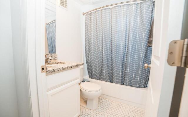 2BR 1BA Condo in North Gulch!