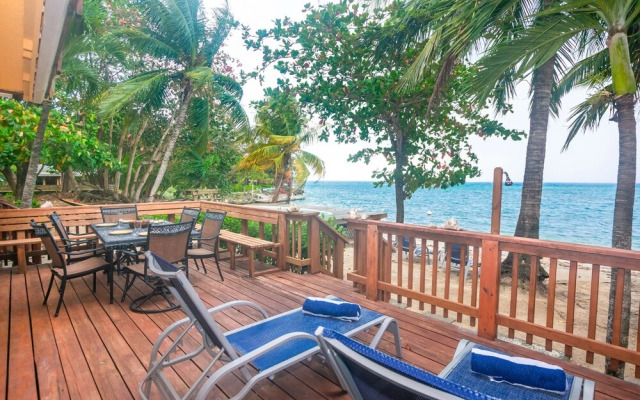 Casa Tortuga Buceadora 2 Bedroom Condo by Redawning