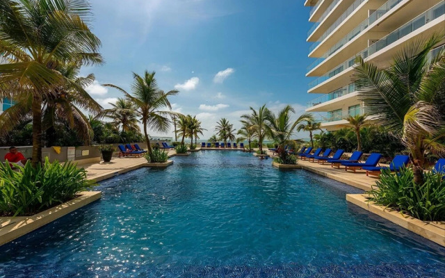 Condominio frente al mar  Morros Epic.