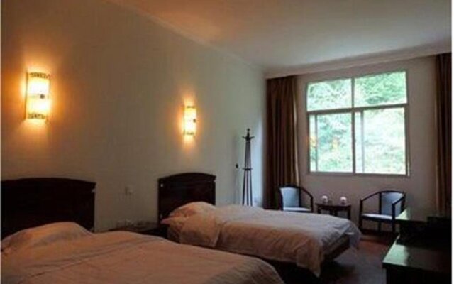 Guangwushan Rongxingju Inn Bazhong