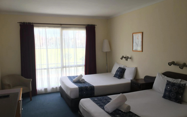 Australia Park Motel – Guest Rooms – South Albury
