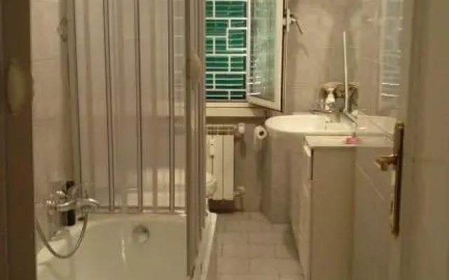 Varese Guest House