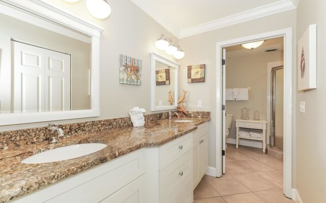 Lighthouse Lagoon Apartment 5