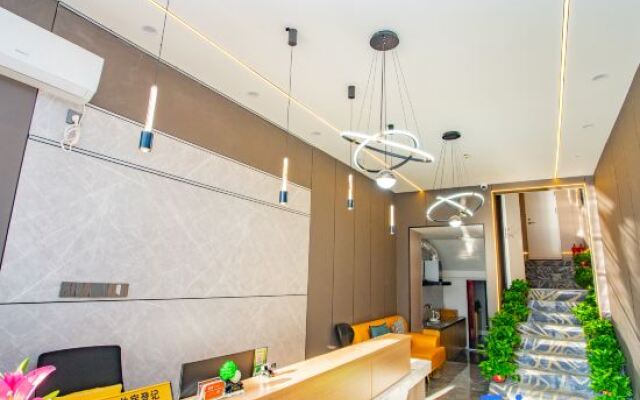 Rujia Huayi Selected Hotel (Tahewan Branch, Dalian University City)