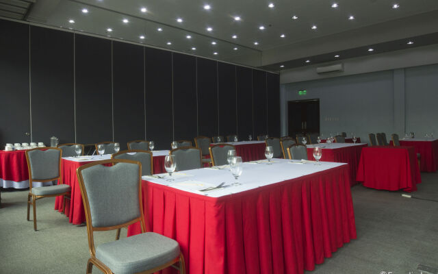 Microtel by Wyndham UP Technohub