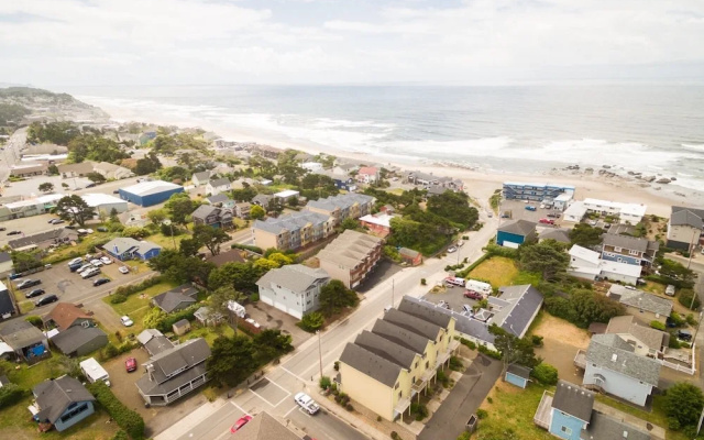 The White Turtle - 2 Br Townhouse