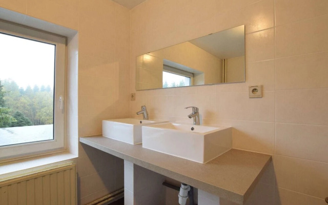 Spacious Holiday Home in Vielsalm near Baraque de Fraiture
