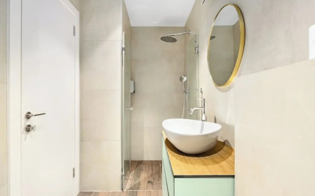 Netanya Beach Pool Studio by Sea N' Rent