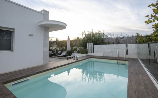 Charming Villa Close to the Beach - Beahost