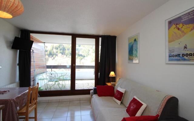 Appartement Mont-Dore, 1 pièce, 2 personnes - FR-1-608-55