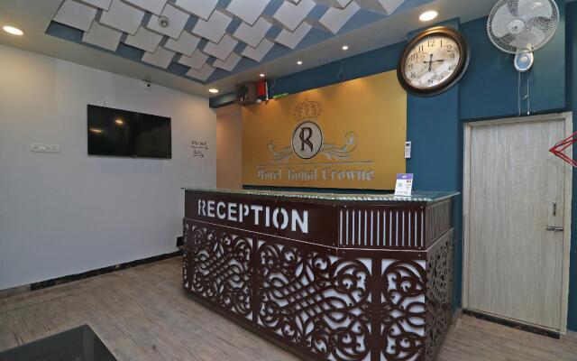 SilverKey Executive Stays 76470 Royal Crown Airport