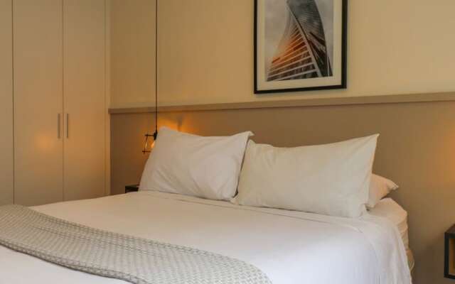 w Picturesque 2BR in the Heart of Miraflores