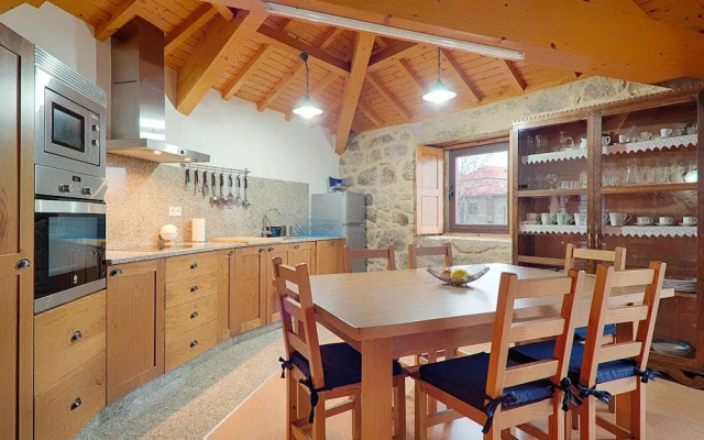 Macheta's Coutry House