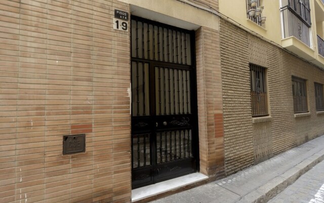 Rentalsevilla Acogedor Apartamento En San Roman