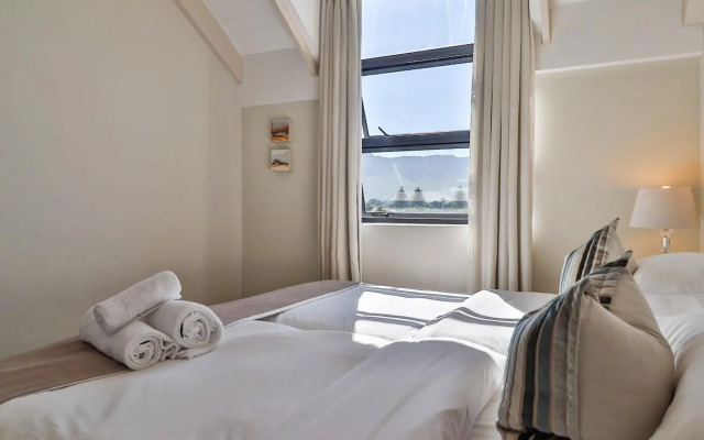 Whale Coast All-Suite-Hotel
