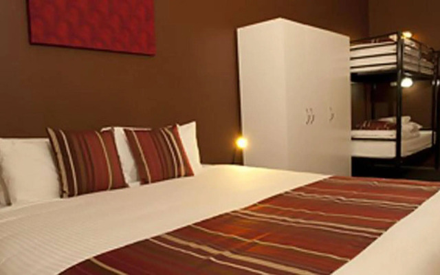 Urban Central Accommodation - Hostel