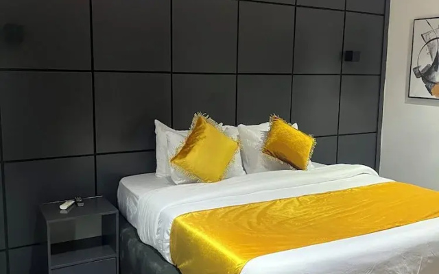 Florence Hotel And Suites