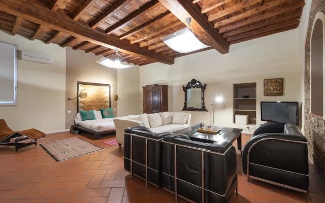 Short-let Florence Charming Suite