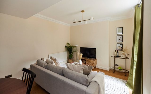 The London Wonder - Adorable 2bdr Flat With Patio